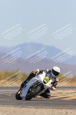media/Mar-21-2025-CVMA Friday Practice (Fri) [[30cd4fe323]]/3-Racer 2/Session 6 (Turn 15)/